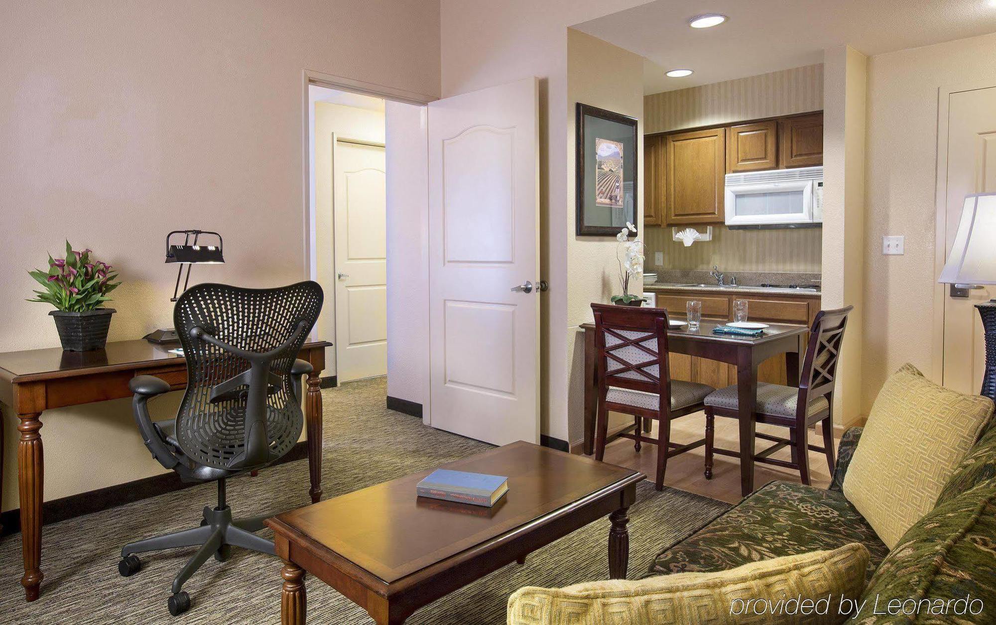 Homewood Suites By Hilton San Diego-Del Mar Екстериор снимка